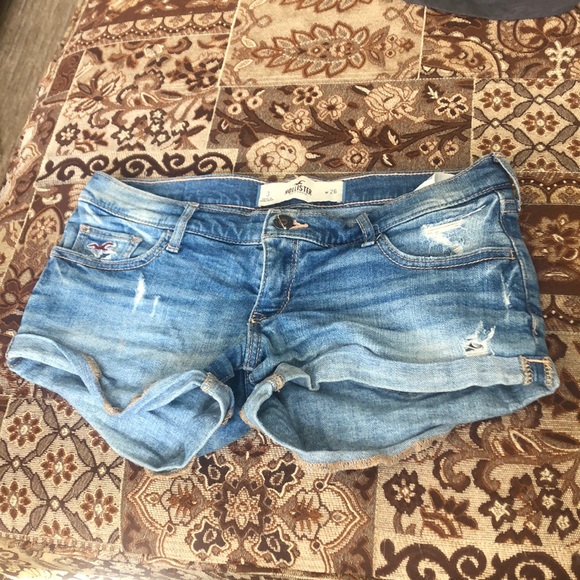Shorts - Picture 1 of 3
